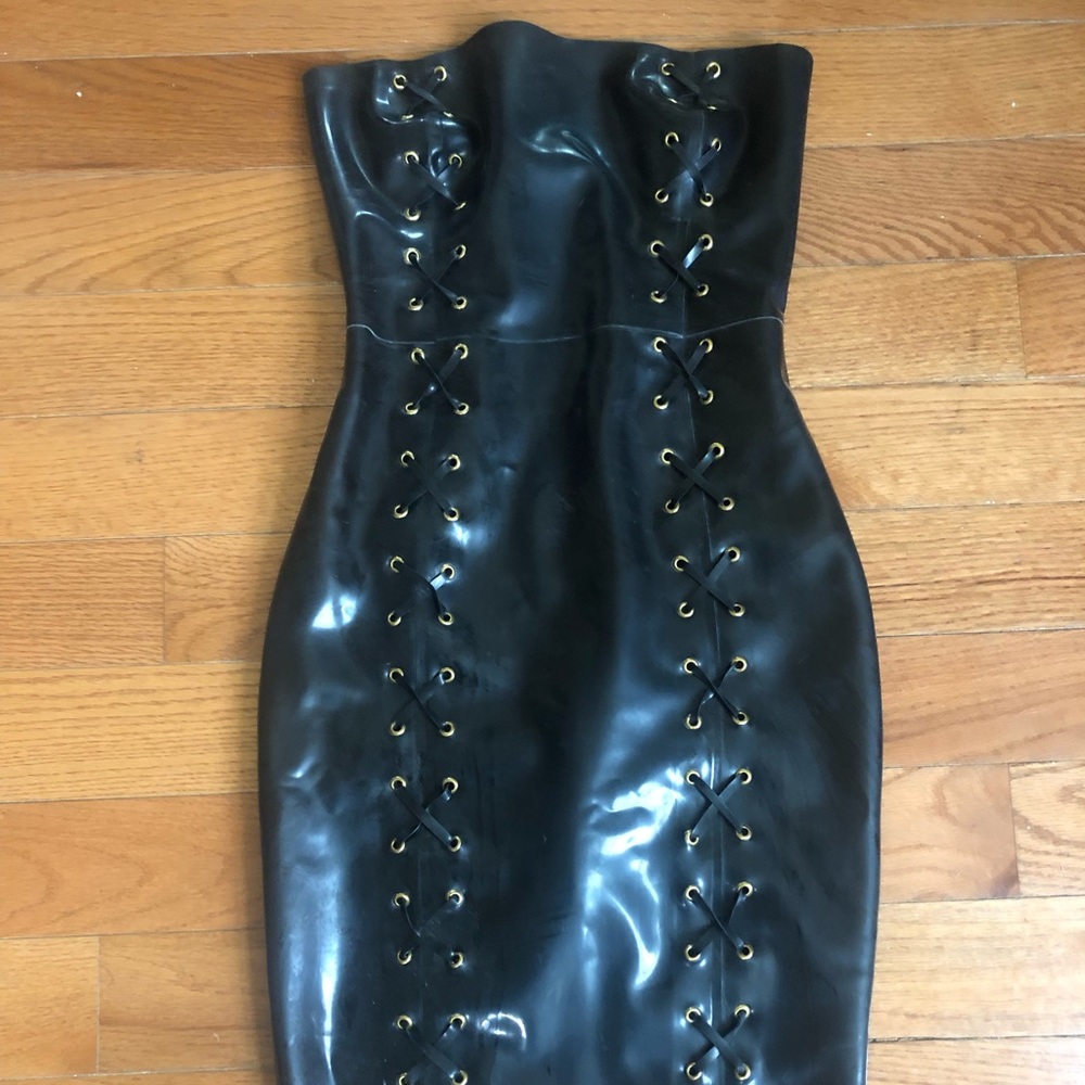 Black latex dress!